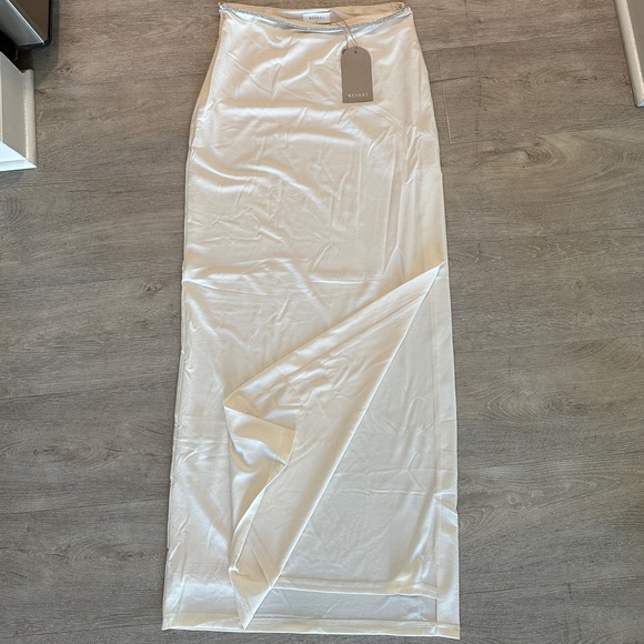 Meshki Diamante Maxi Skirt With Split - Picture 4 of 7